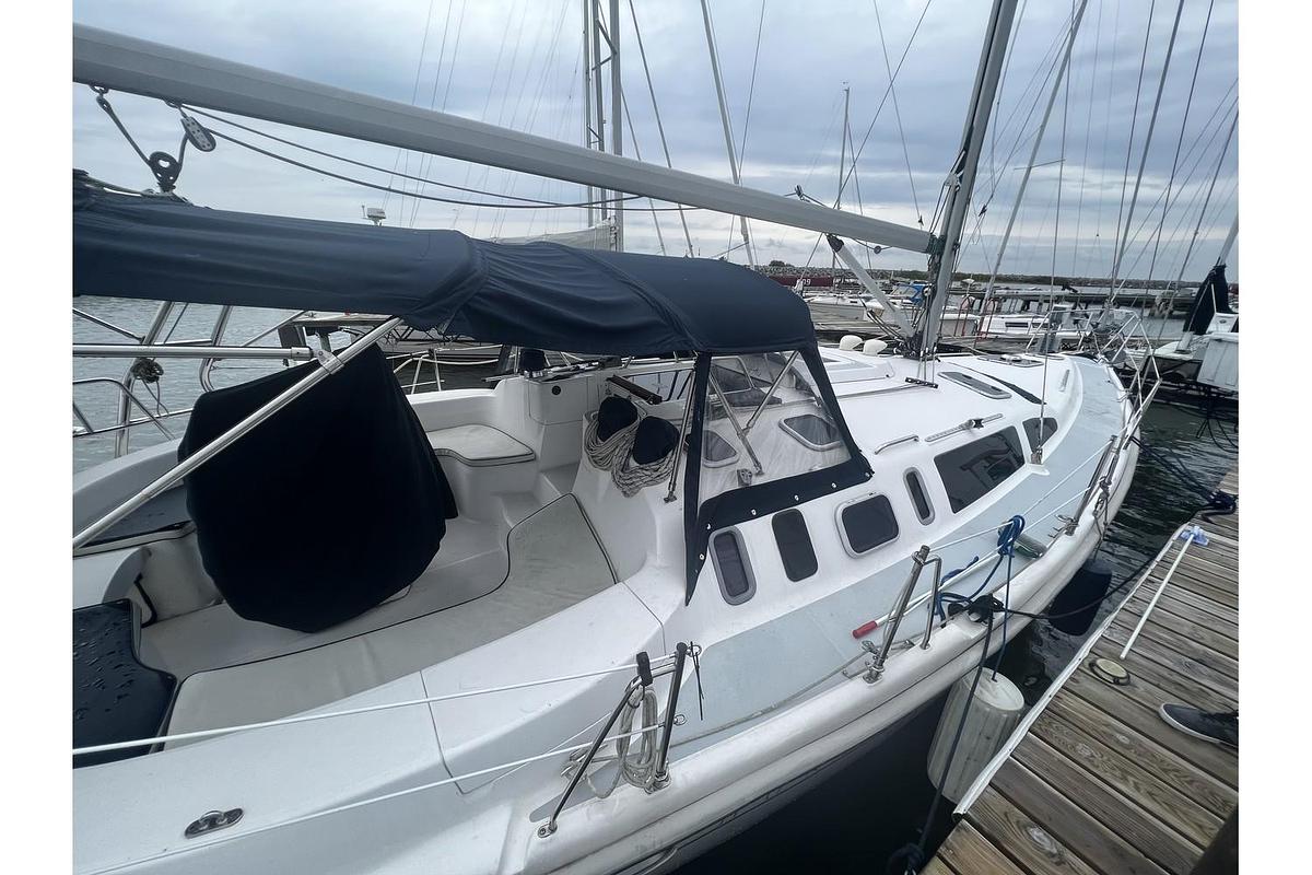 Used 2000 Hunter 410