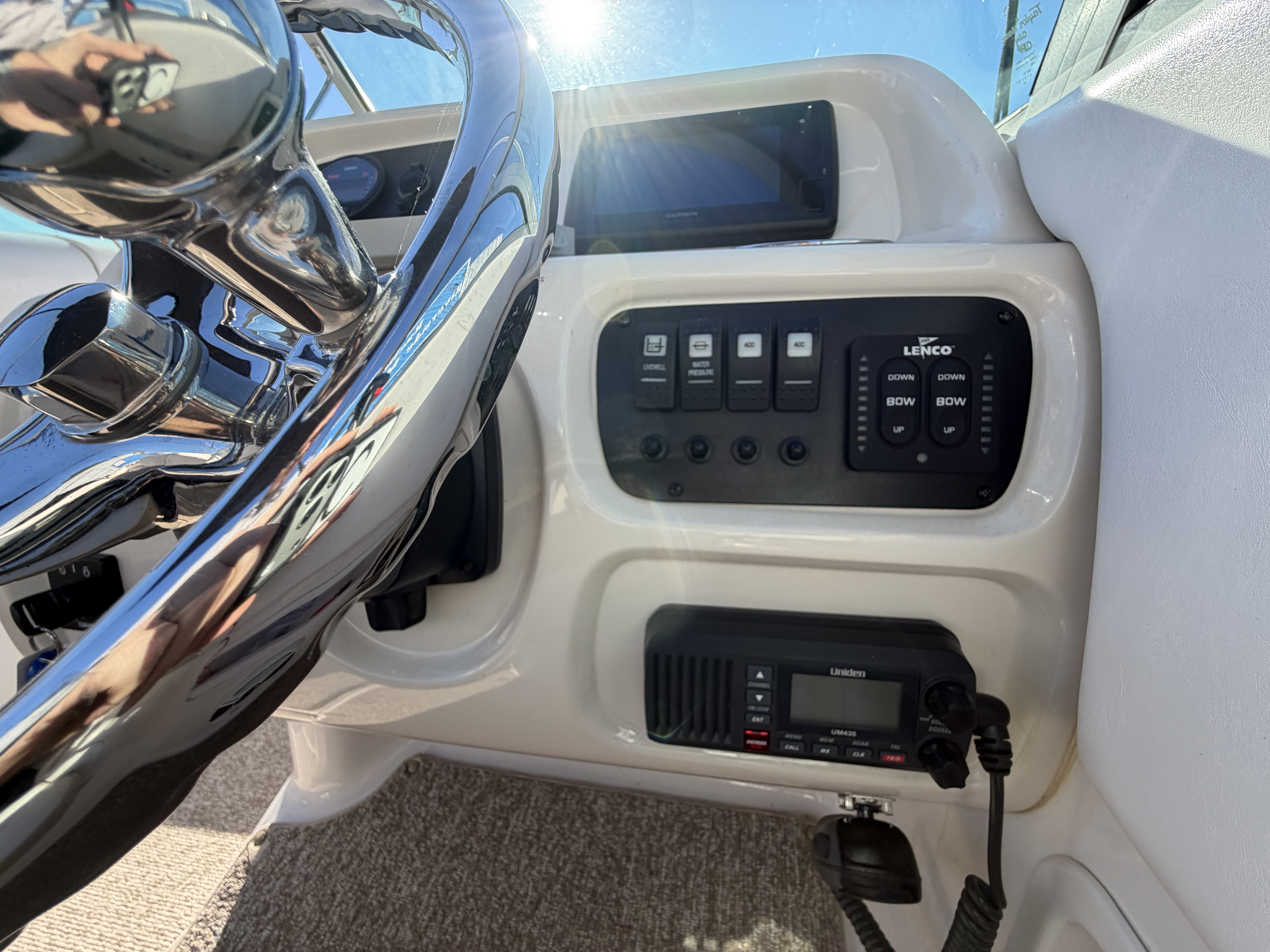 Used 2014 Robalo R227 Dual Console