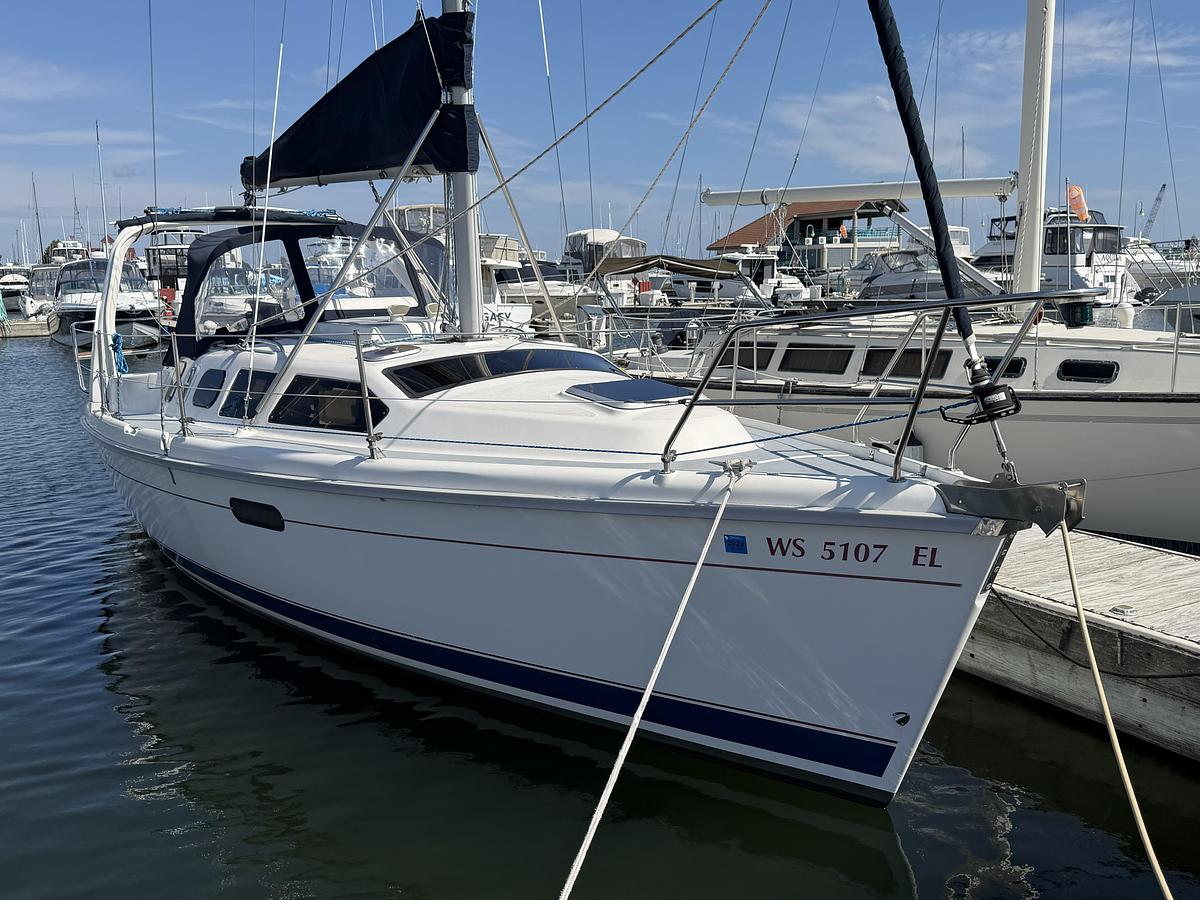 Used 1997 Hunter 310