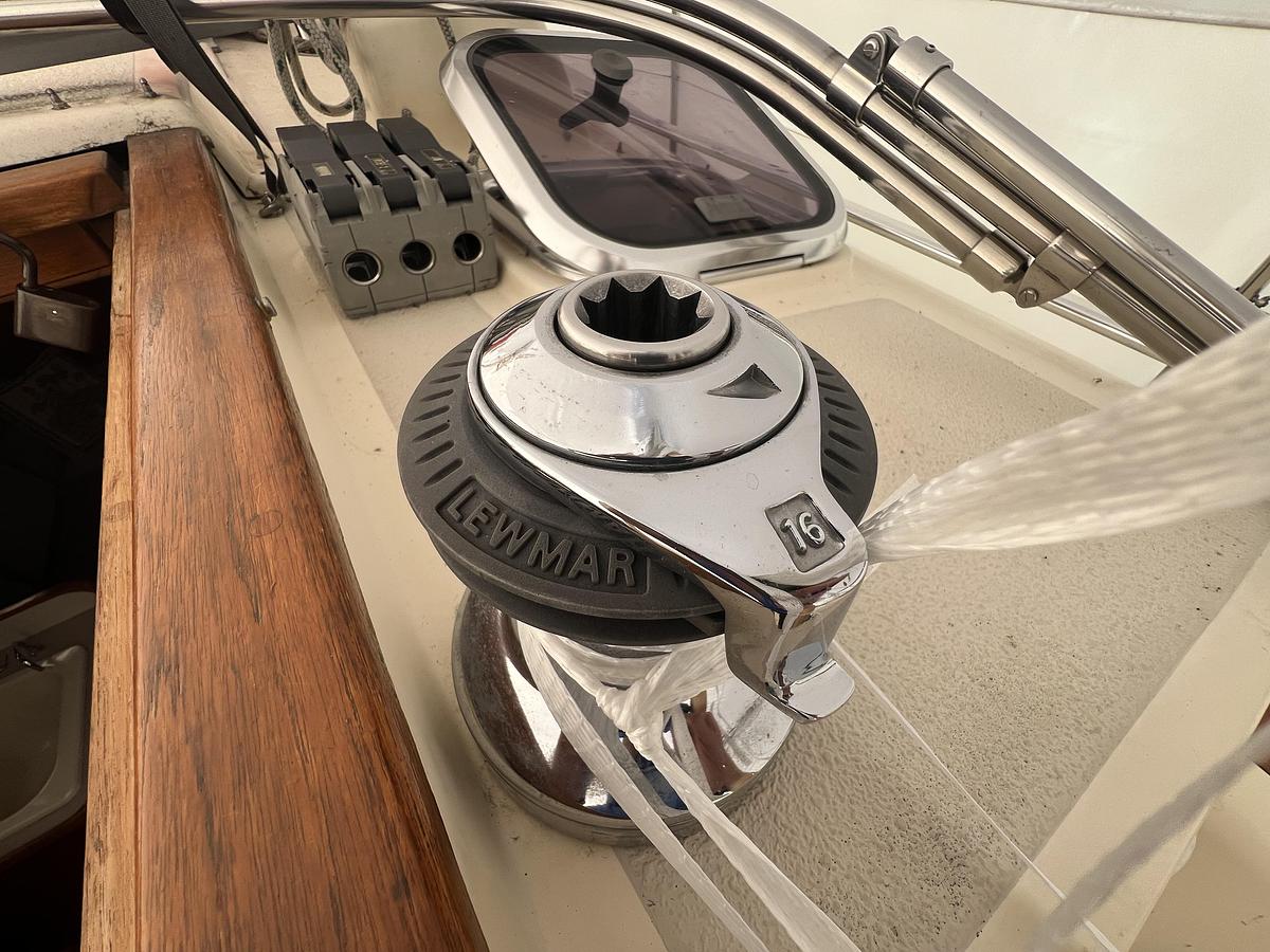 Used 1996 Caliber 35 LRC