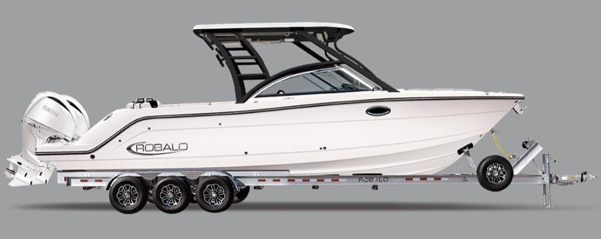 2026 Robalo R317 Dual Console