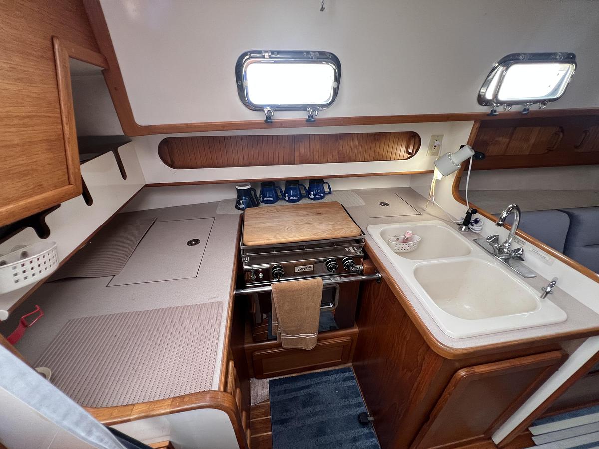 Used 1996 Caliber 35 LRC