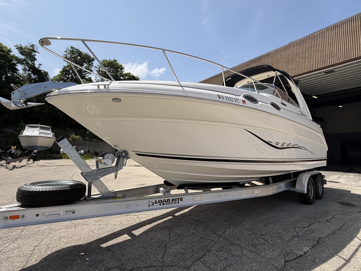 Used 2004 Sea Ray Sundancer 260