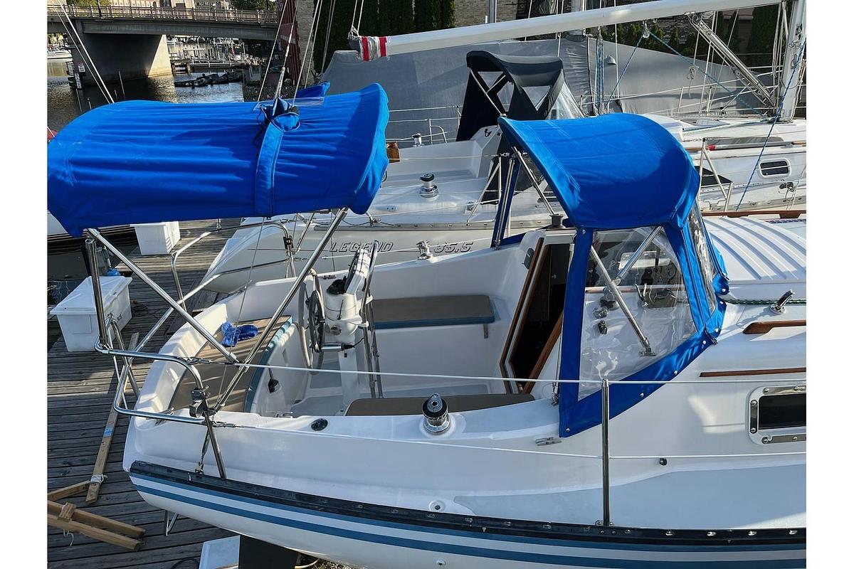 Used 1983 Marlow-Hunter 27 Cherubini