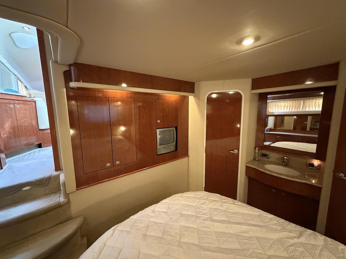 Used 2004 Sea Ray 390 Motor Yacht