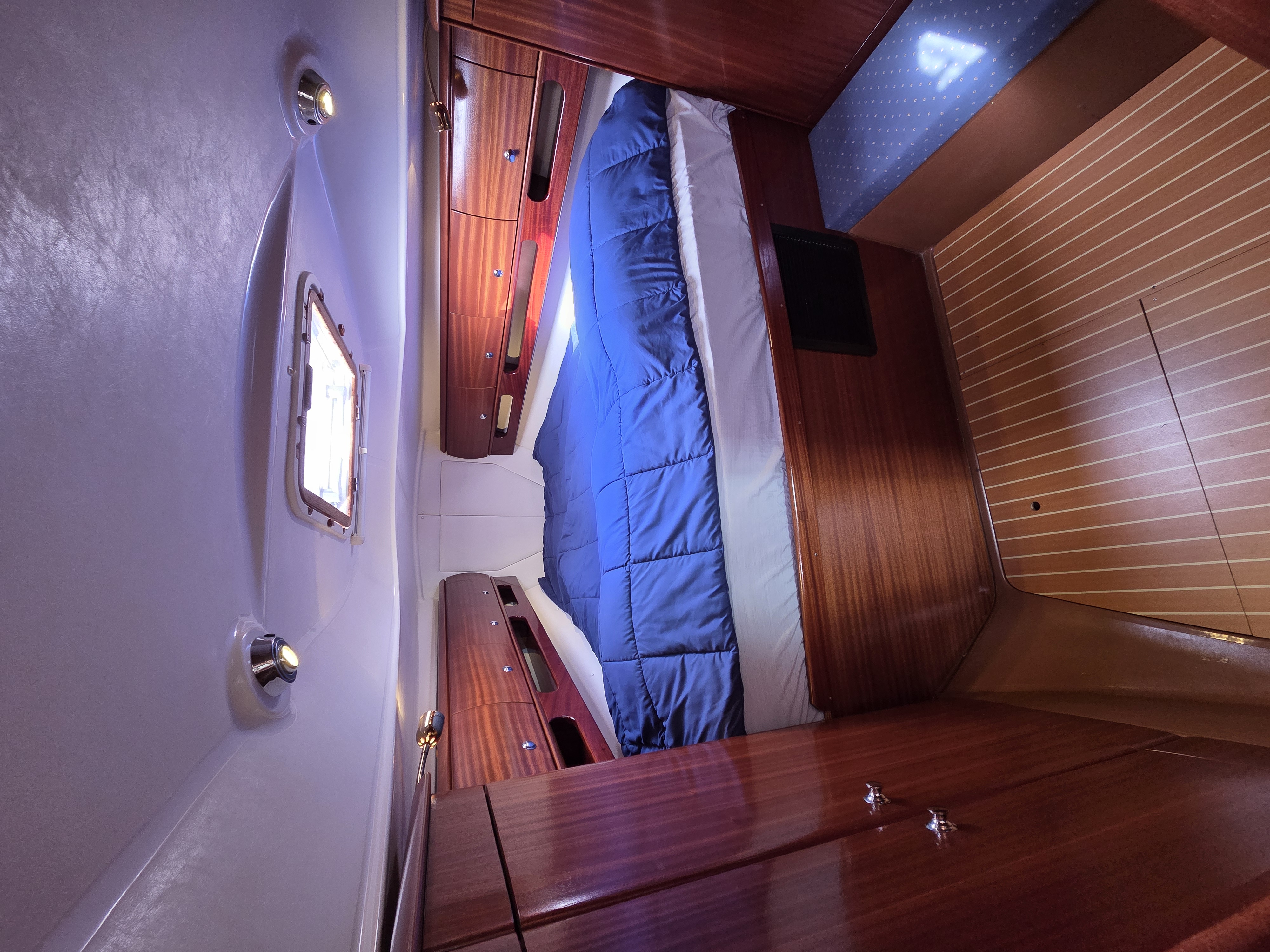 Used 2004 Bavaria 38