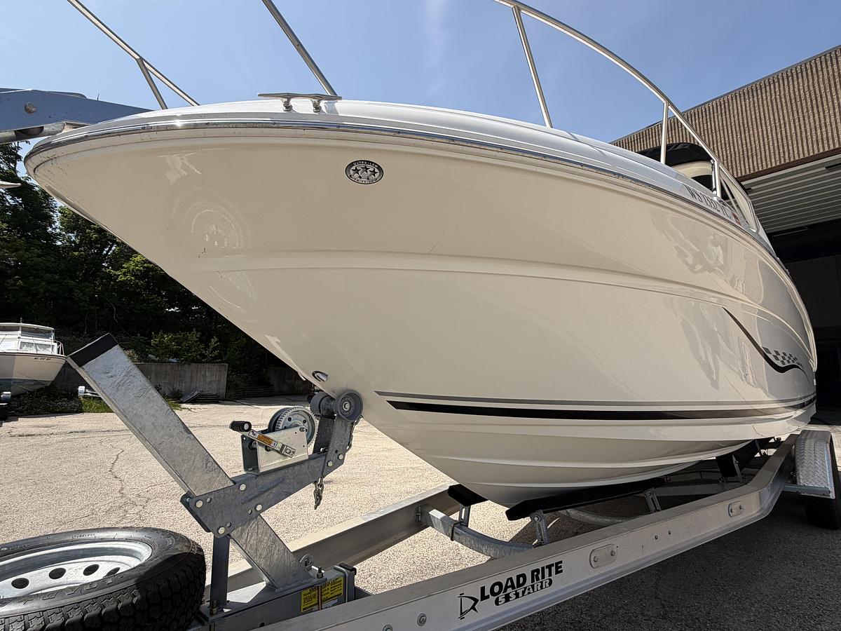Used 2004 Sea Ray Sundancer 260