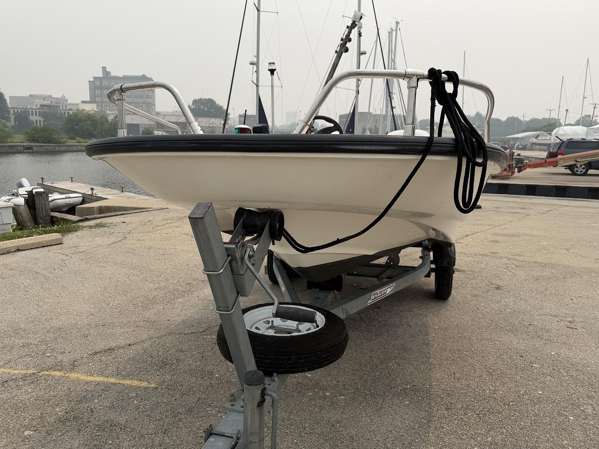 Used 2002 Boston Whaler 130 Sport
