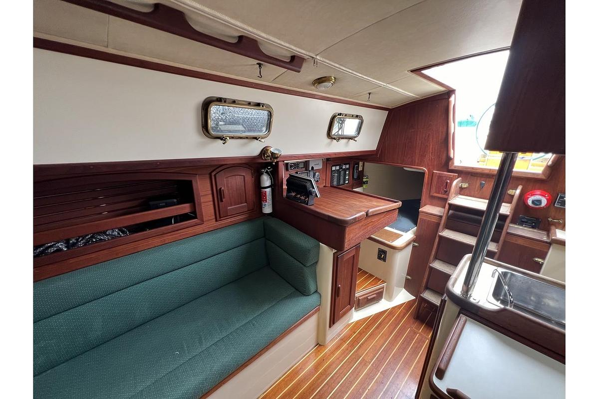 Used 1994 Pacific Seacraft 34