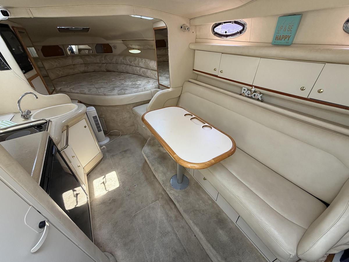 Used 1999 Sea Ray Sundancer 330