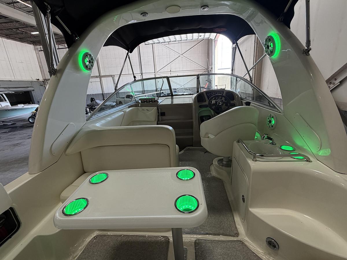 Used 2004 Sea Ray Sundancer 260