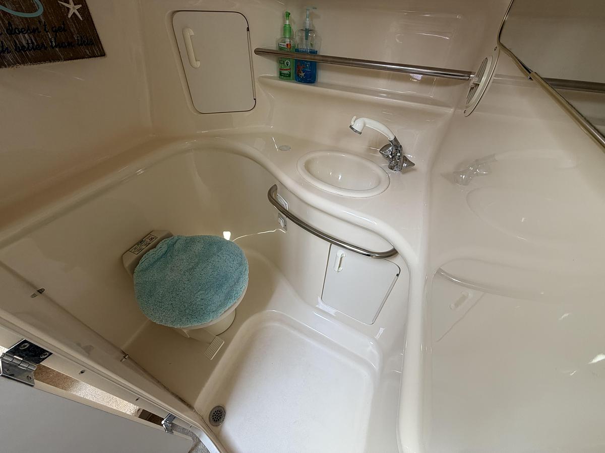 Used 1999 Sea Ray Sundancer 330