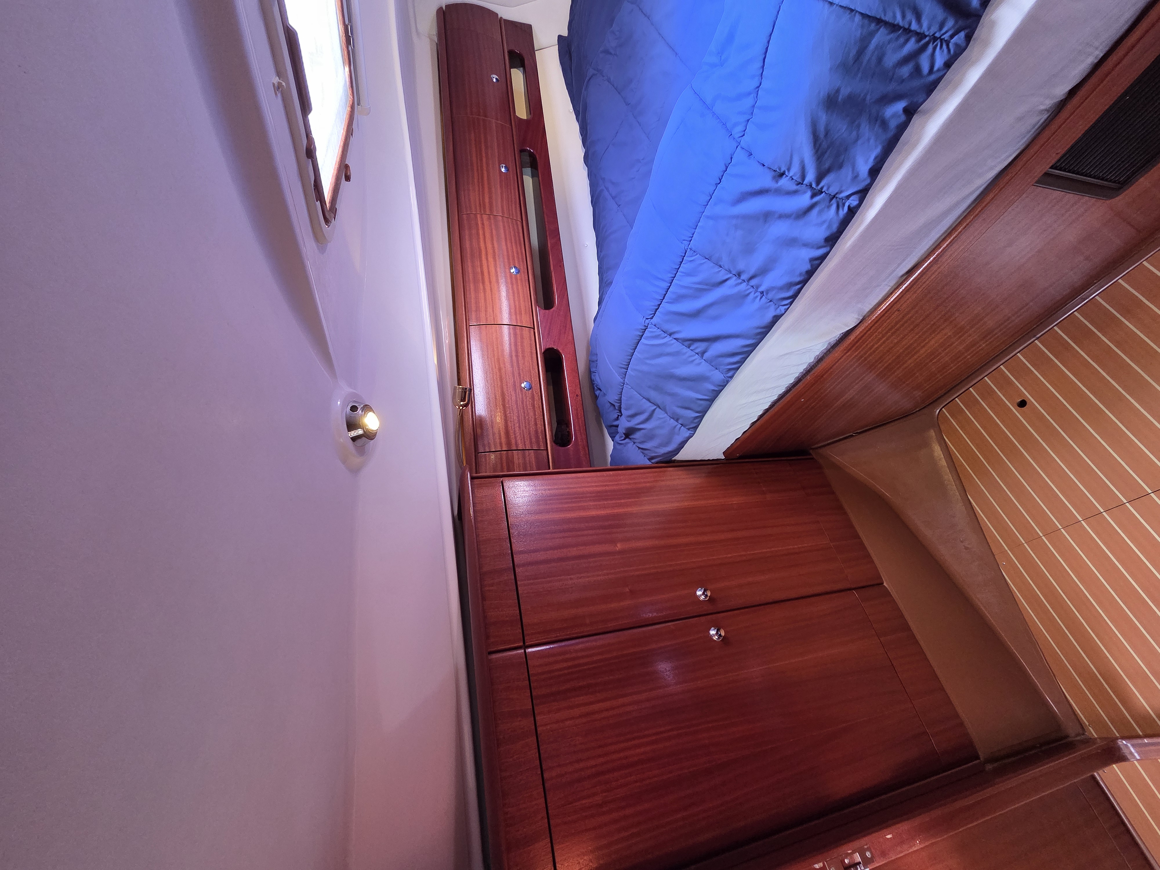 Used 2004 Bavaria 38