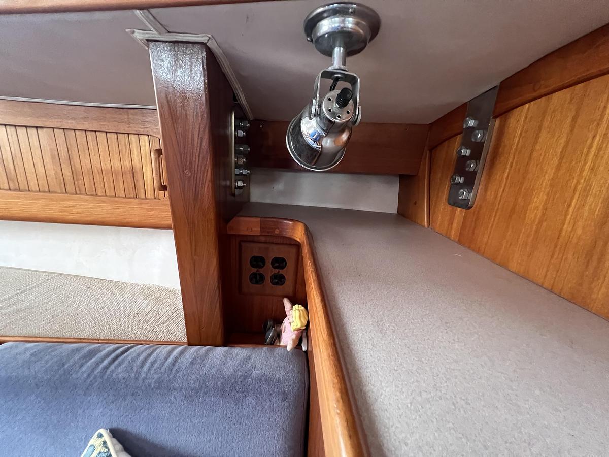 Used 1996 Caliber 35 LRC