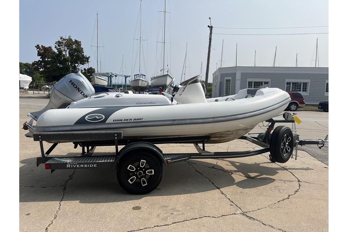 Used 2022 Walker Bay Generation 400