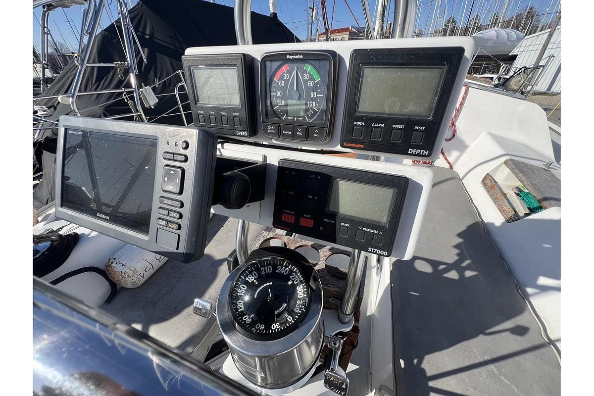 Used 1993 Catalina 42 MKI