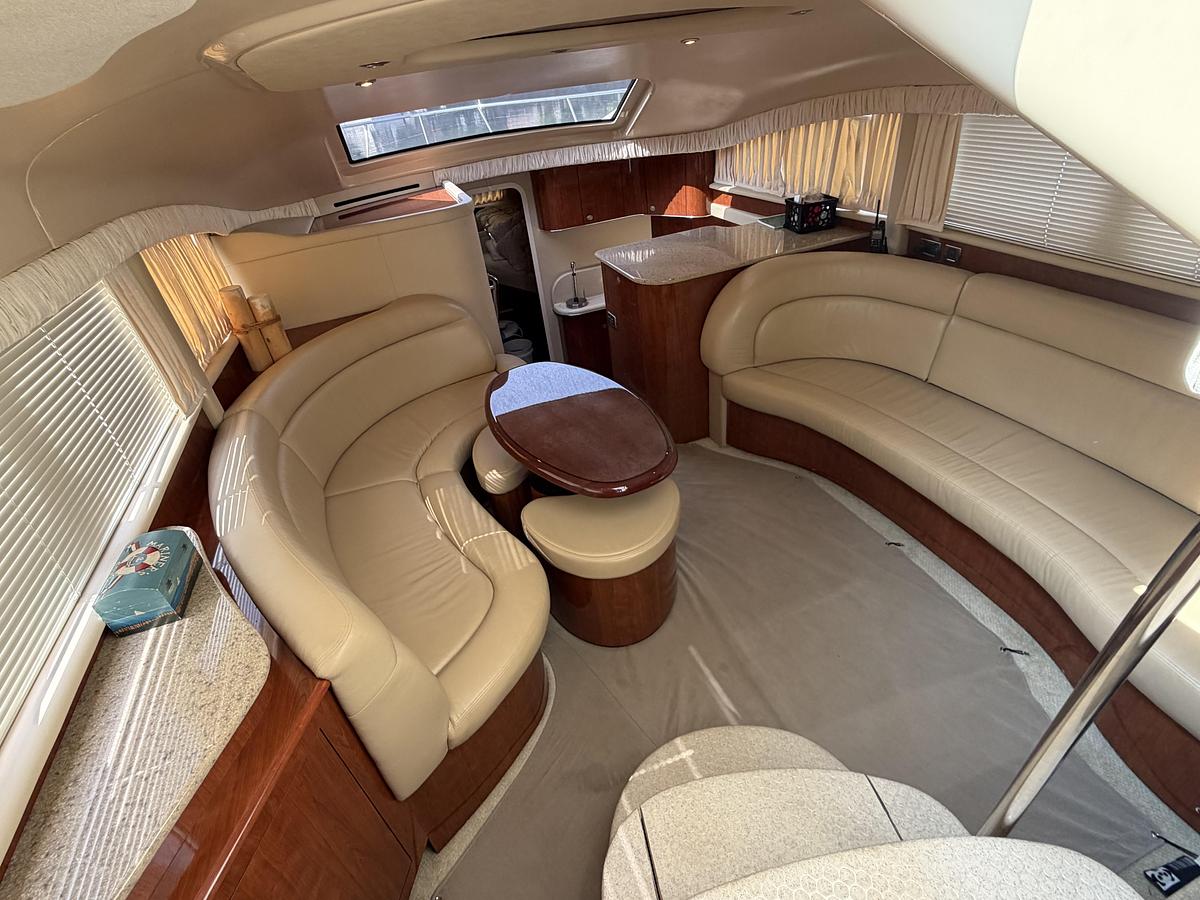 Used 2004 Sea Ray 390 Motor Yacht