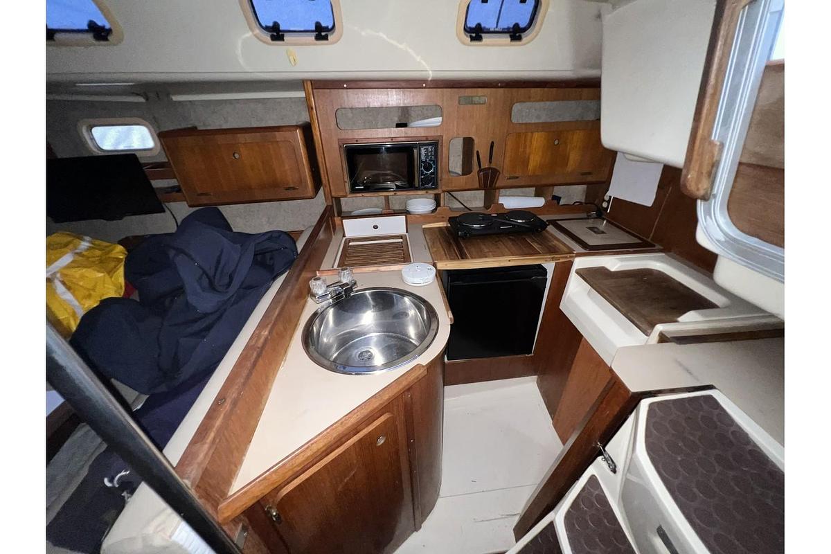 Used 1988 Hunter 333