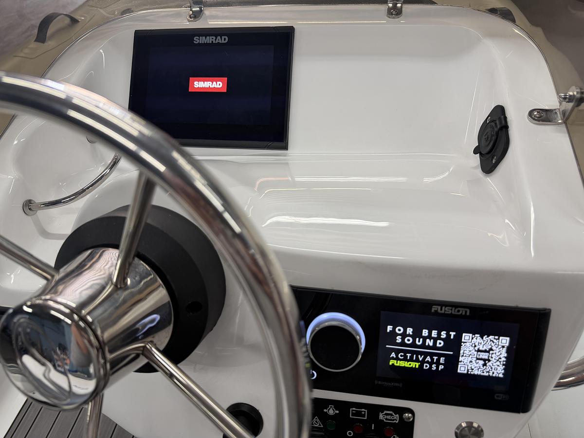 Used 2022 Walker Bay Generation 450