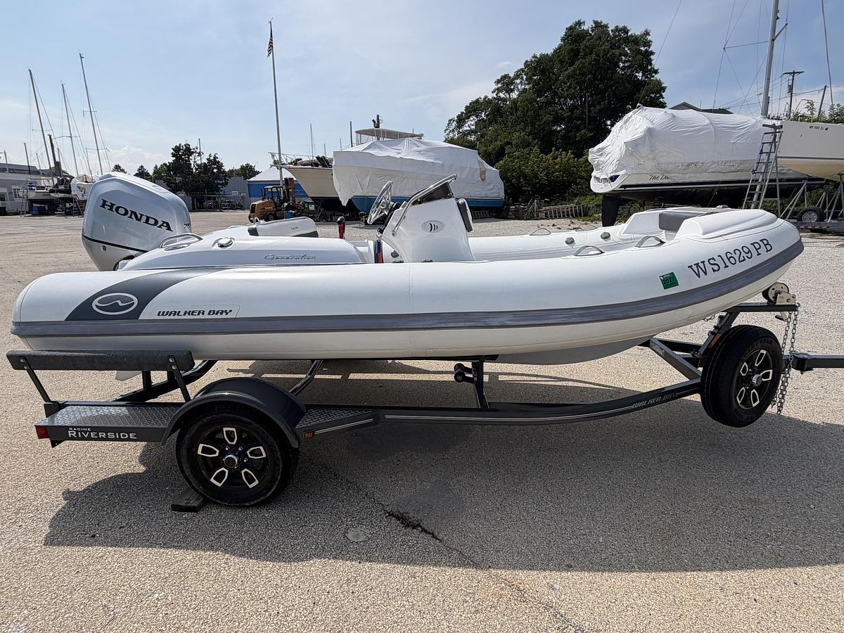 Used 2022 Walker Bay Generation 450