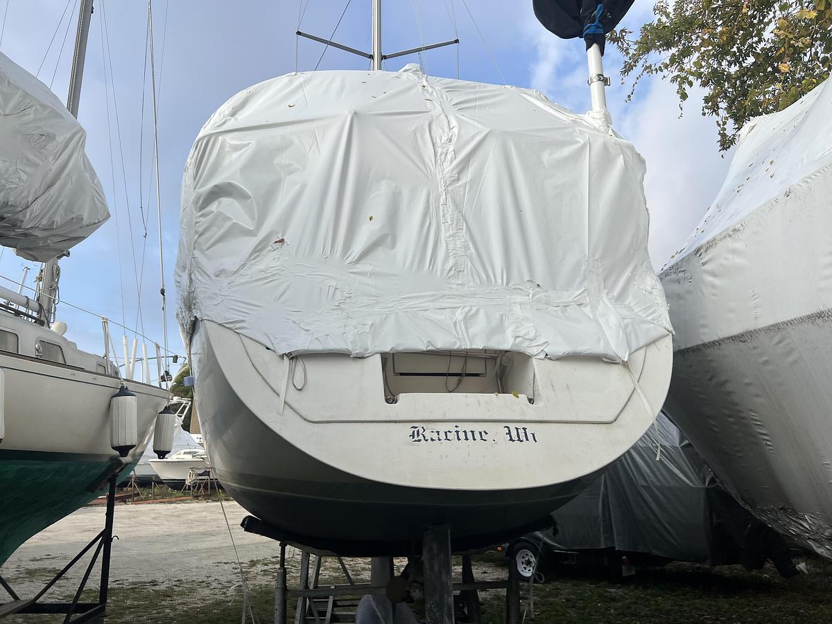 Used 1989 Hunter 30