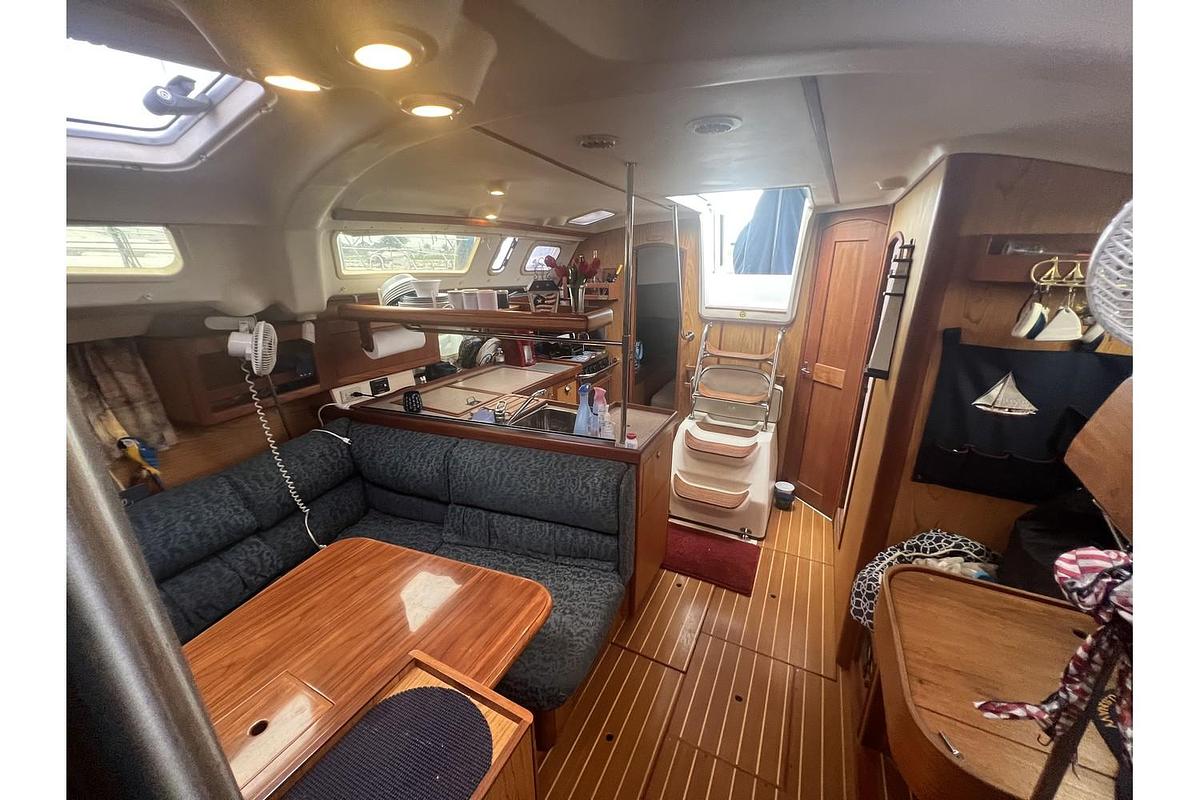 Used 2000 Hunter 410