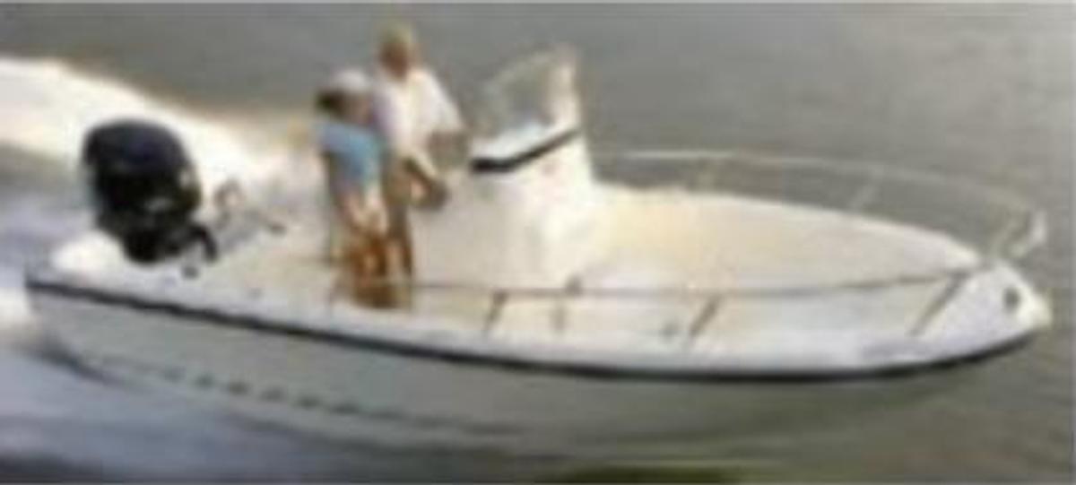 Sun-DURA Whaler Style Rounded Bow Center Console w/ High Bow Rail Cover - 18ft. 6in. - Mist Gray