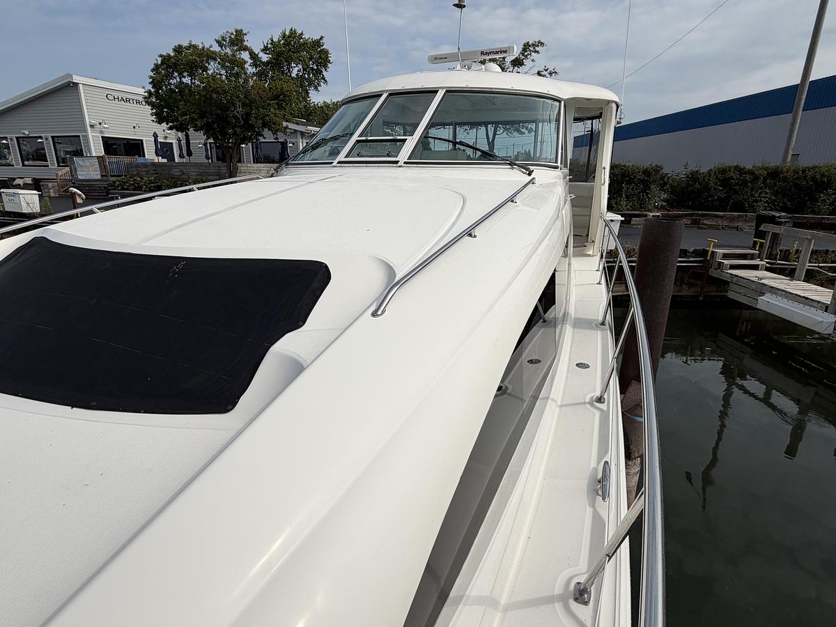Used 2004 Sea Ray 390 Motor Yacht
