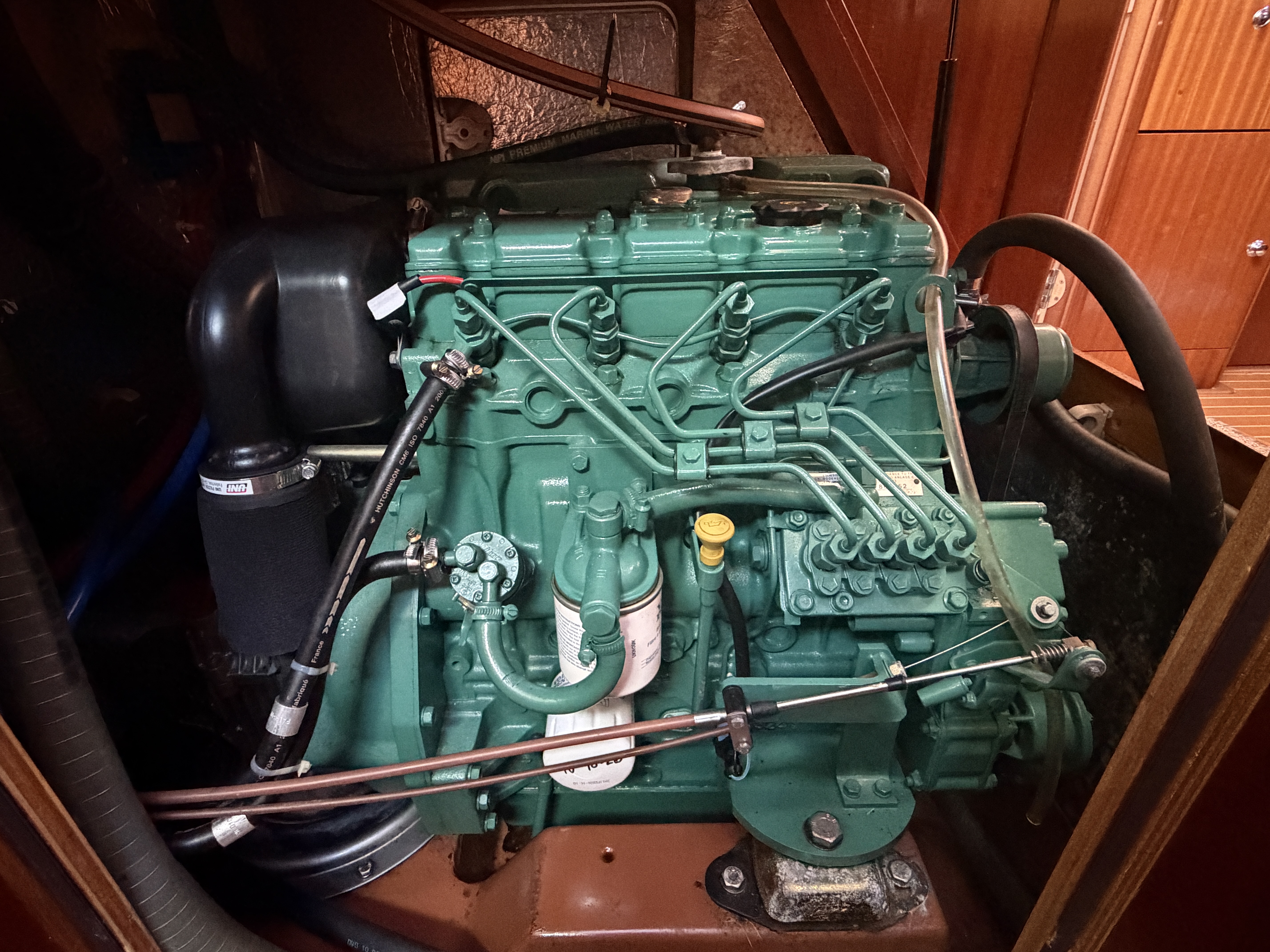 Used 2004 Bavaria 38