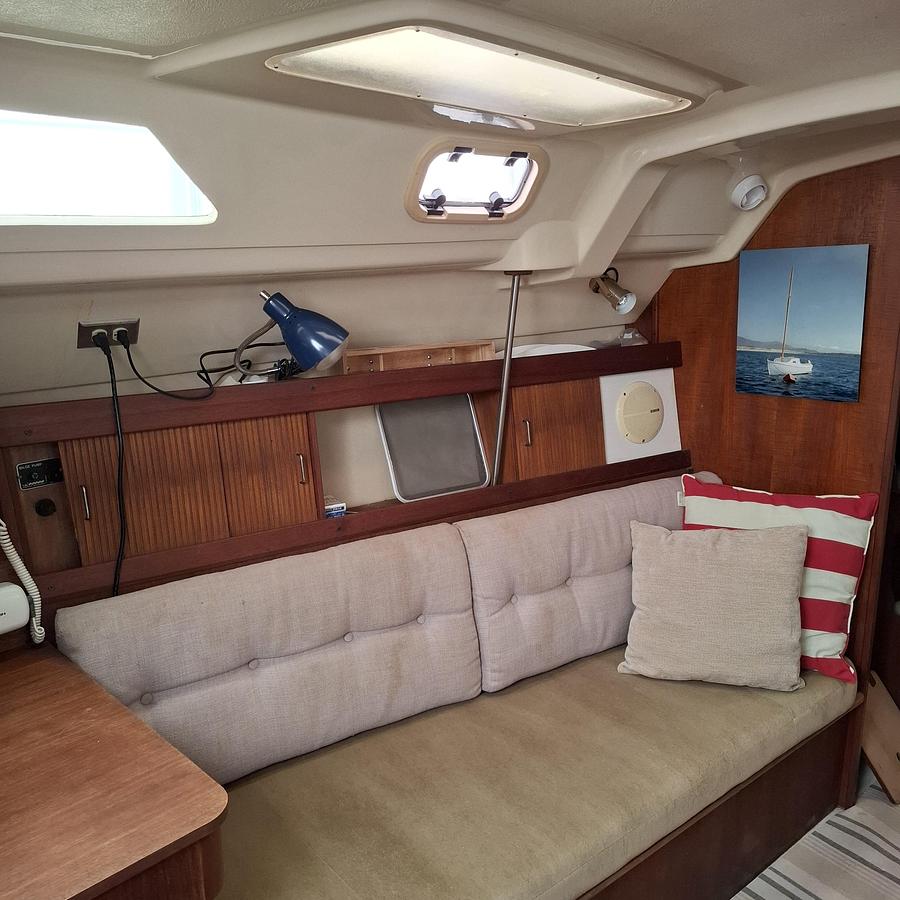 Used 1989 Hunter 30