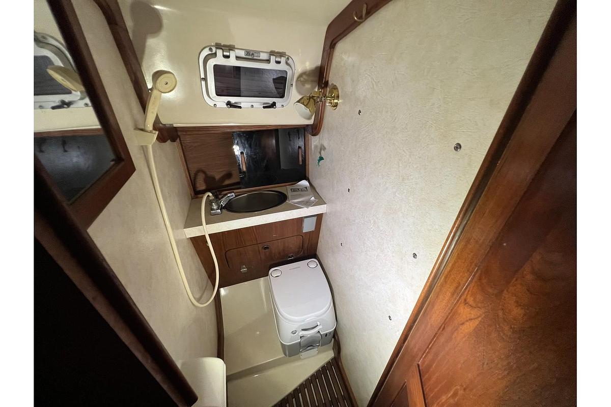 Used 1987 Bayfield 32C