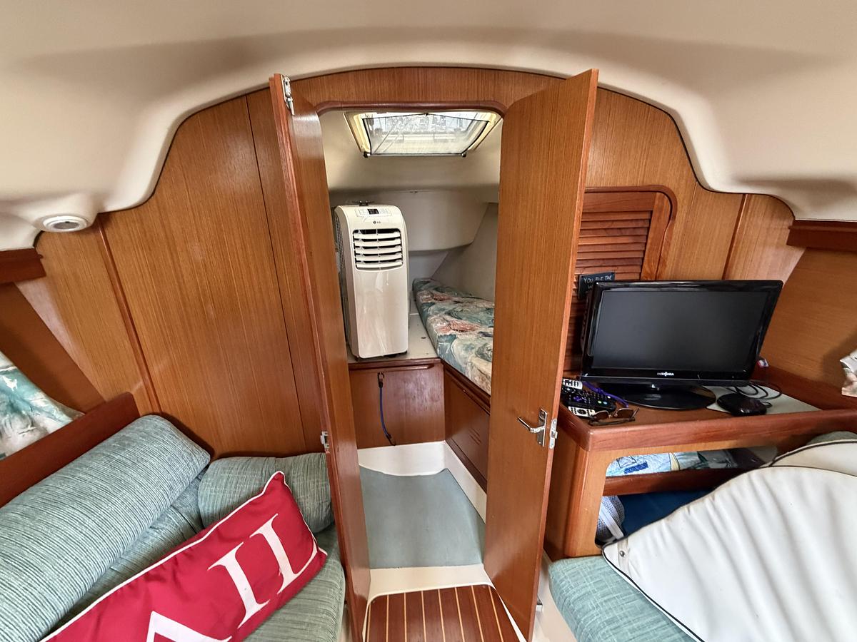 Used 1997 Hunter 310