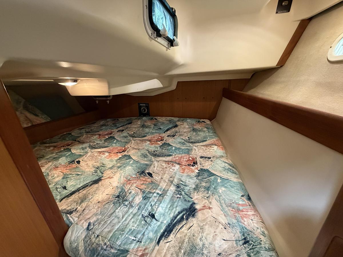 Used 1997 Hunter 310
