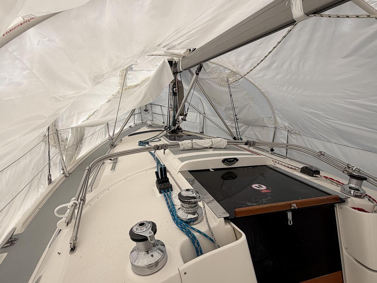 Used 2003 Hunter 356
