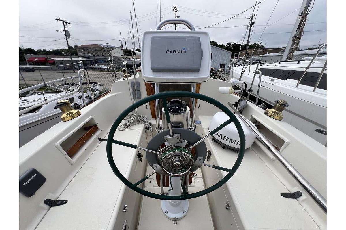 Used 1994 Pacific Seacraft 34