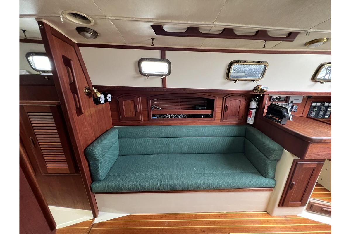 Used 1994 Pacific Seacraft 34