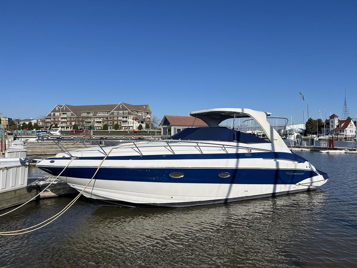 Used 2008 Crownline 340 CR