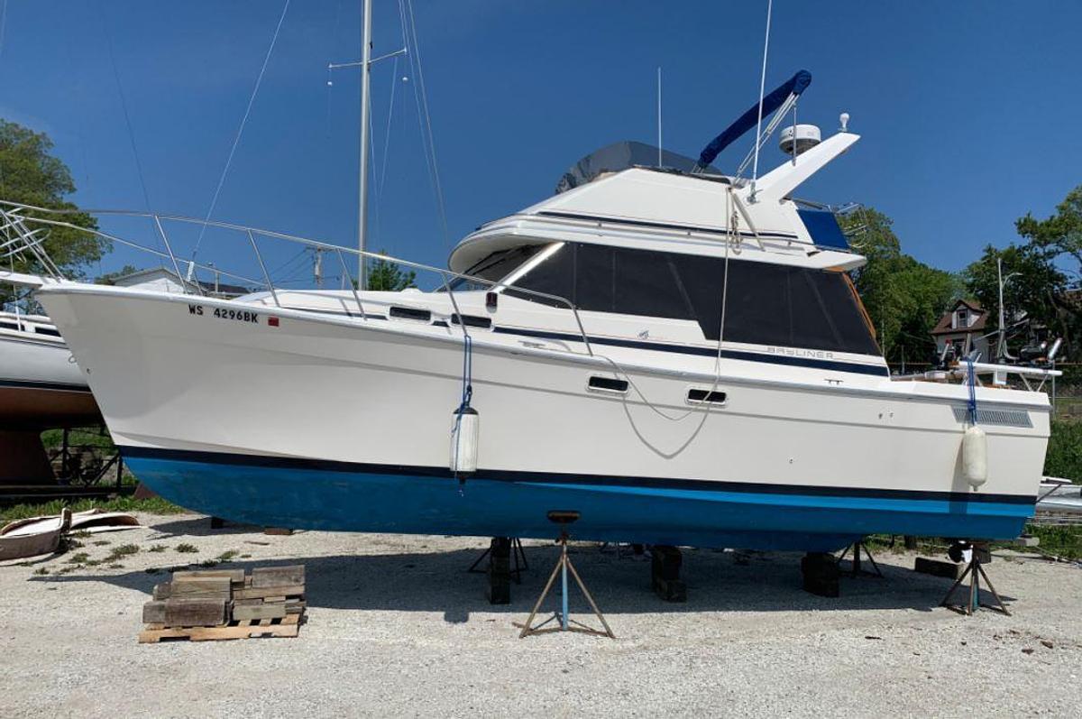 Used 1986 Bayliner 3270