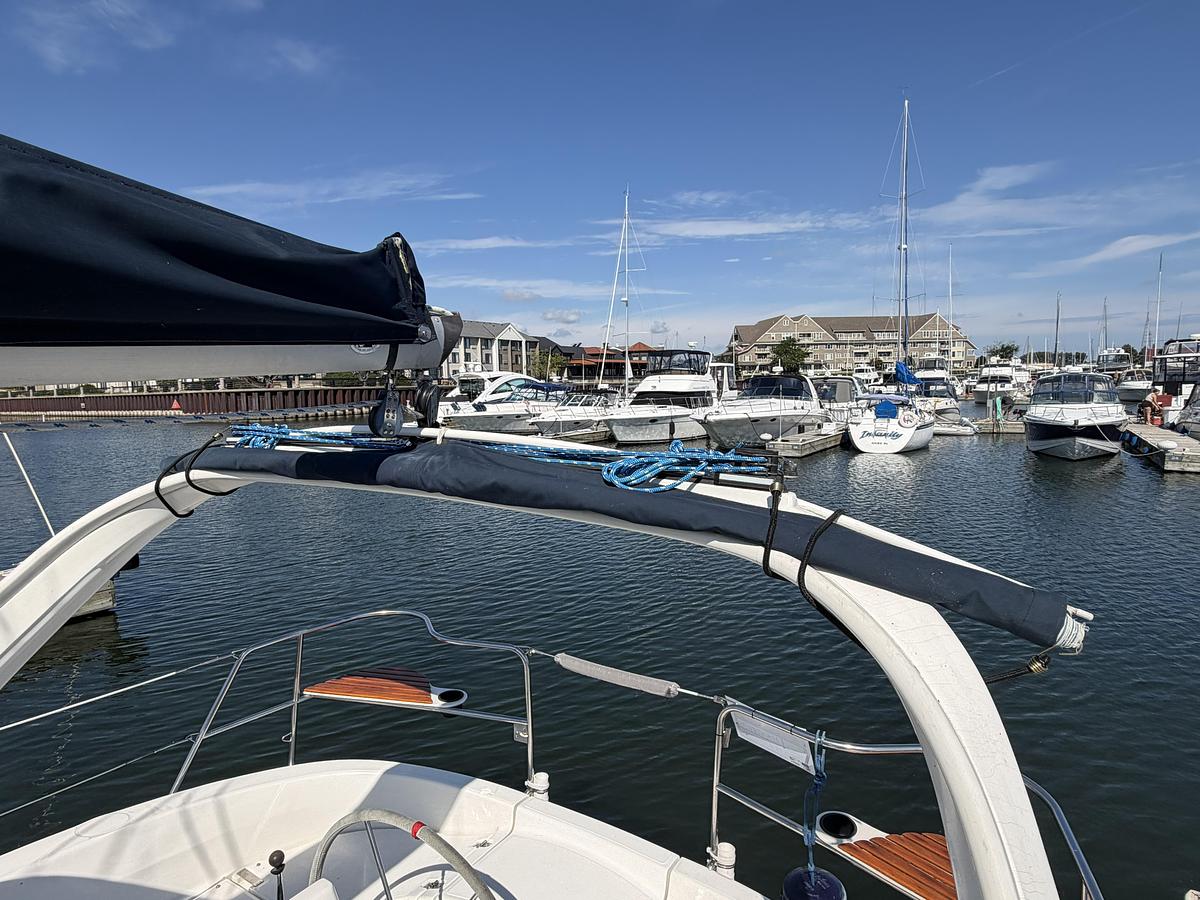 Used 1997 Hunter 310