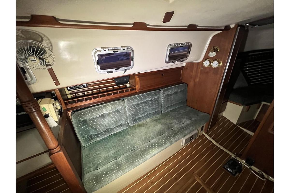 Used 1987 Bayfield 32C