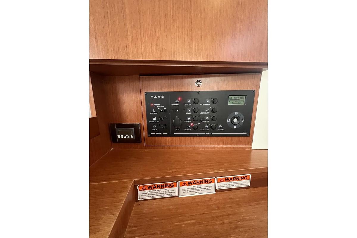 Used 2020 Beneteau Sailboats Oceanis 41.1