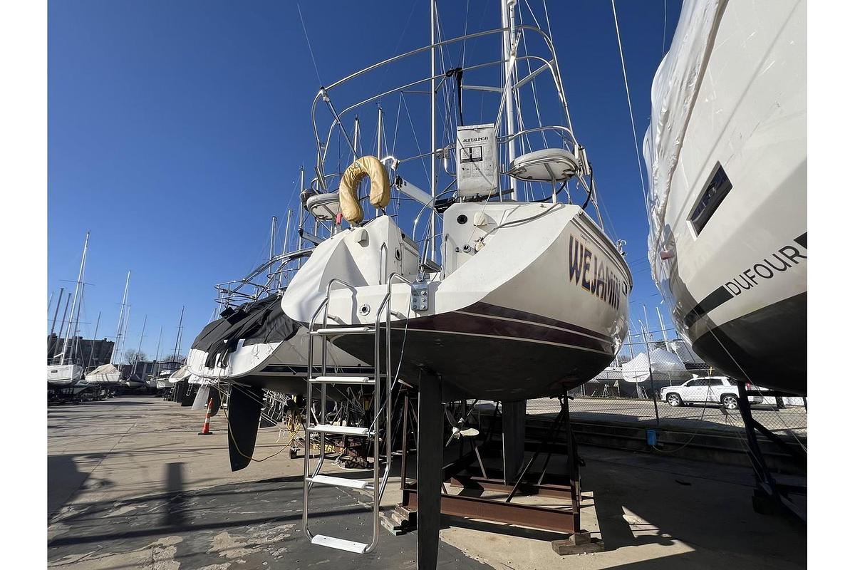 Used 1993 Catalina 42 MKI