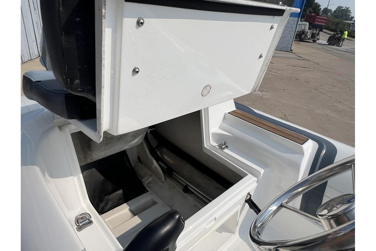 Used 2017 Walker Bay Generation 360