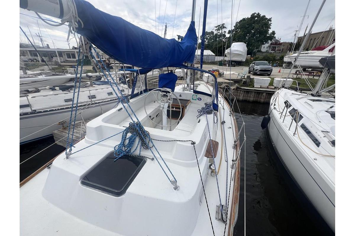 Used 1985 C&C Landfall 39