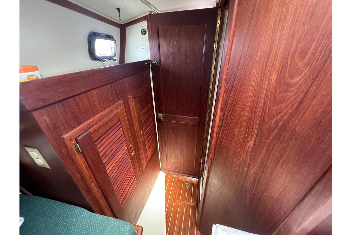 Used 1994 Pacific Seacraft 34