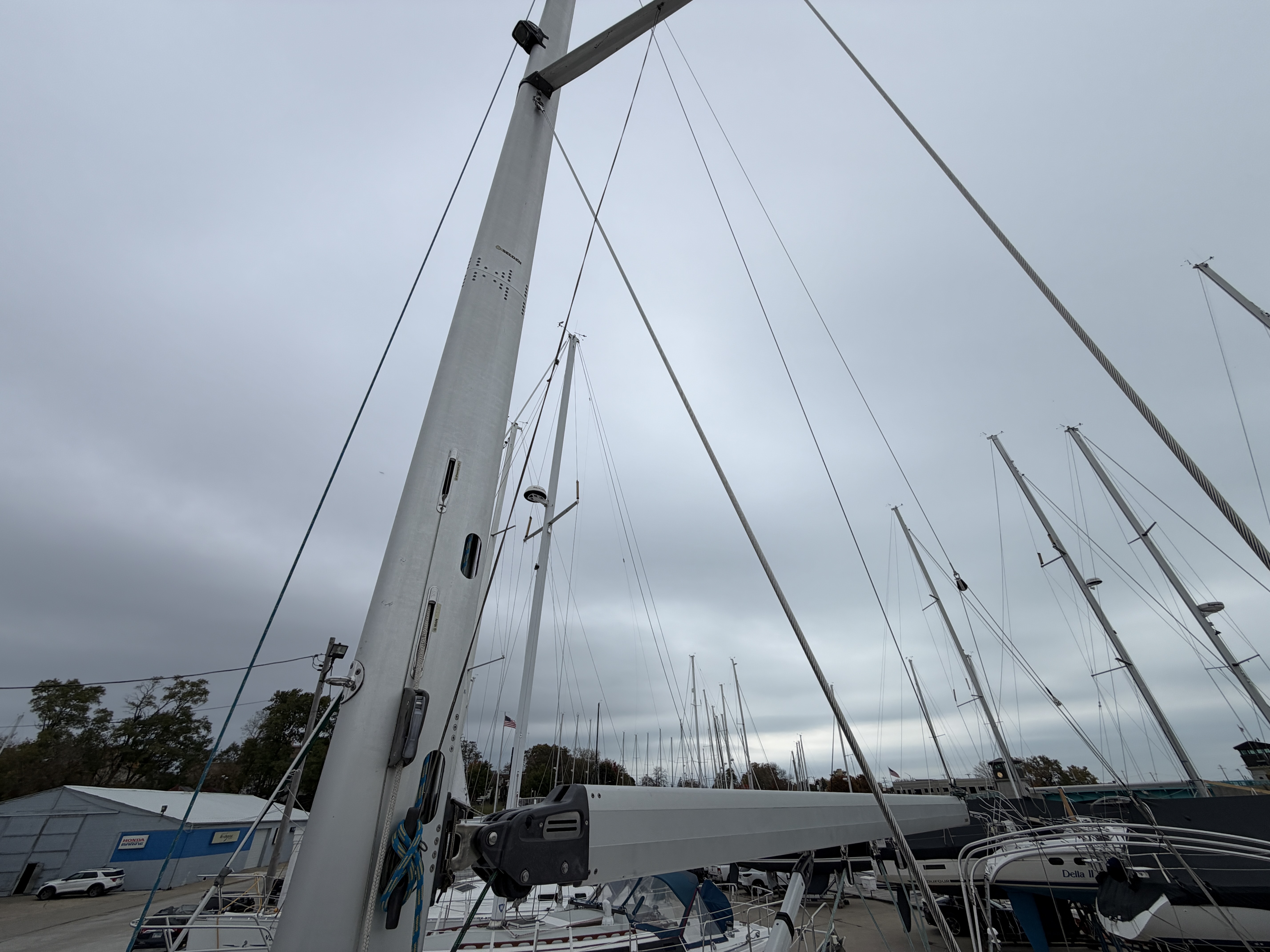Used 2004 Bavaria 38