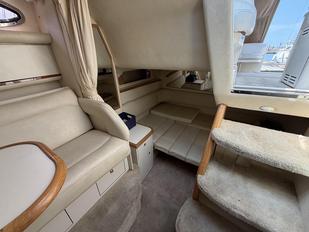Used 1999 Sea Ray Sundancer 330