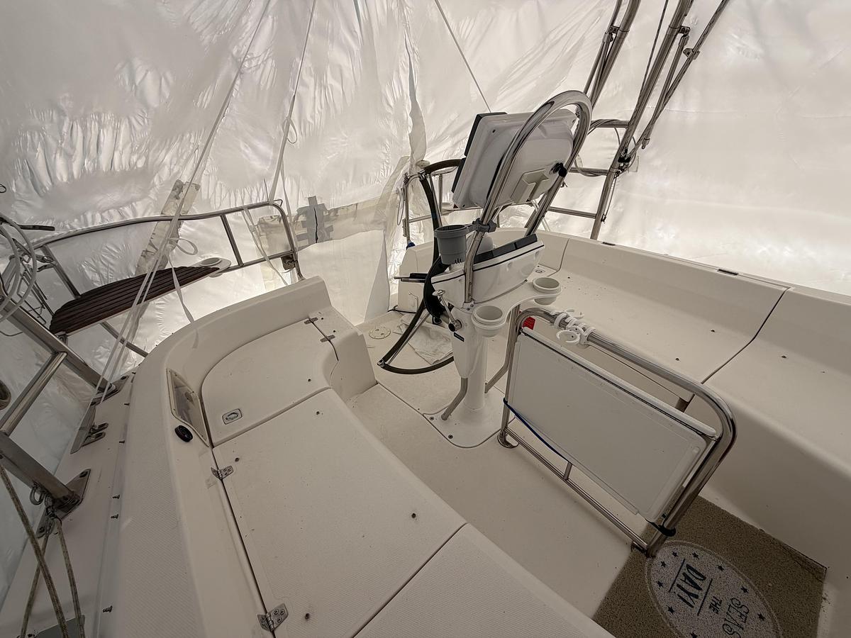 Used 2003 Hunter 356