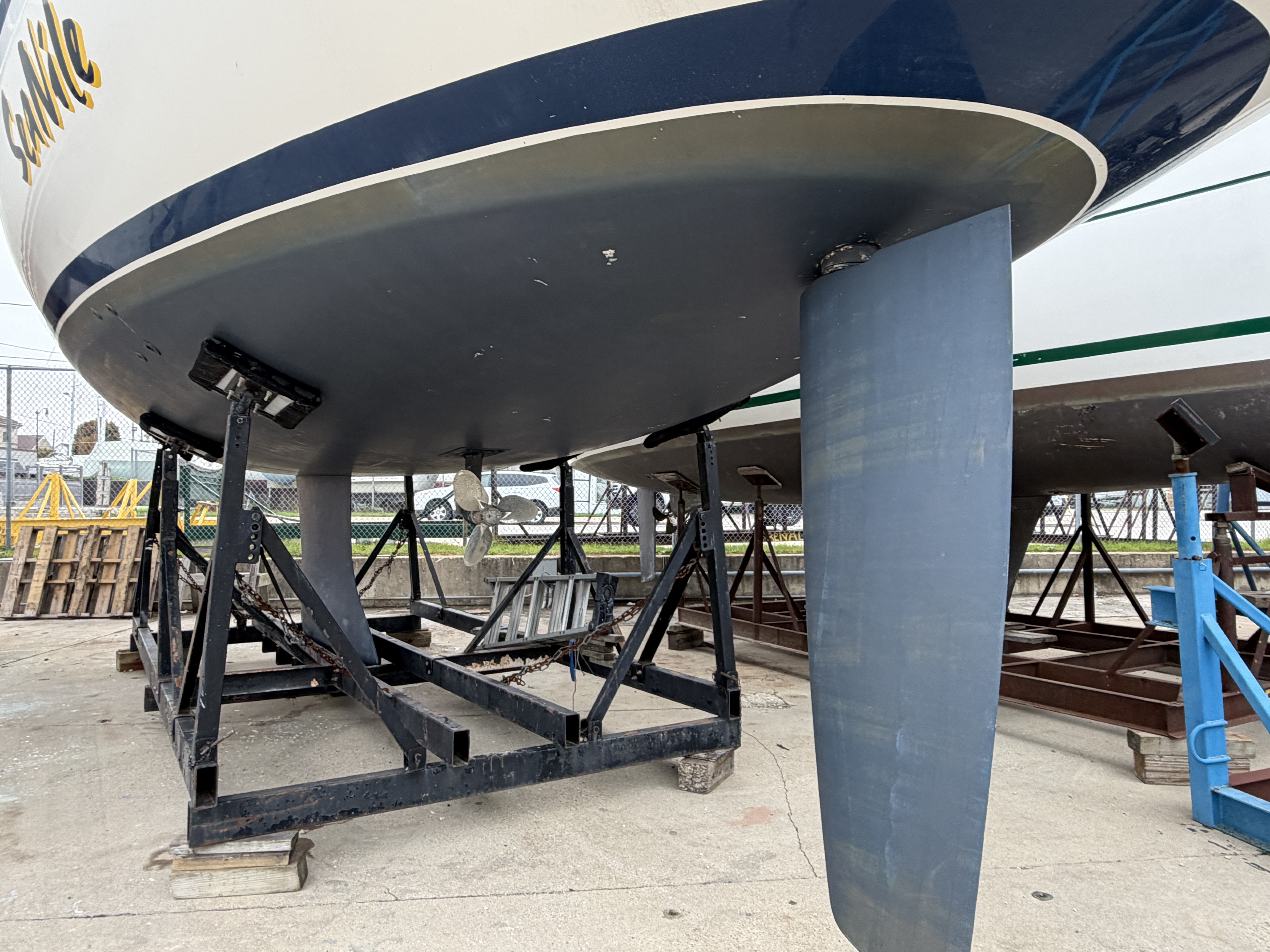 Used 2004 Bavaria 38