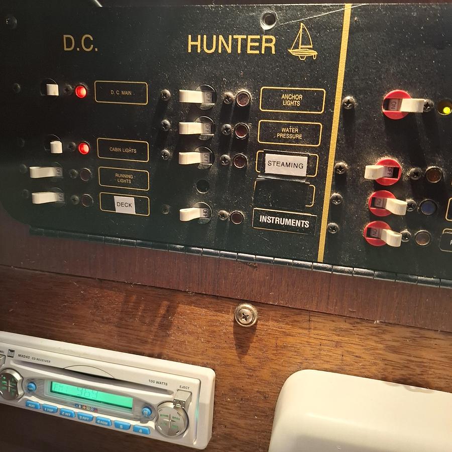 Used 1989 Hunter 30